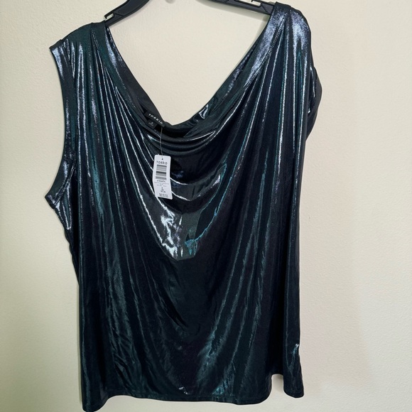 Torrid - Liquid Shine Off Shoulder Top - 2x - Picture 2 of 9